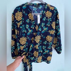 J Crew Navy Floral Wrap Blouse ✨ Petite Large ✨ PL LP